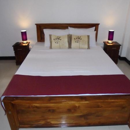 נגומבו Jmf Hotel מראה חיצוני תמונה