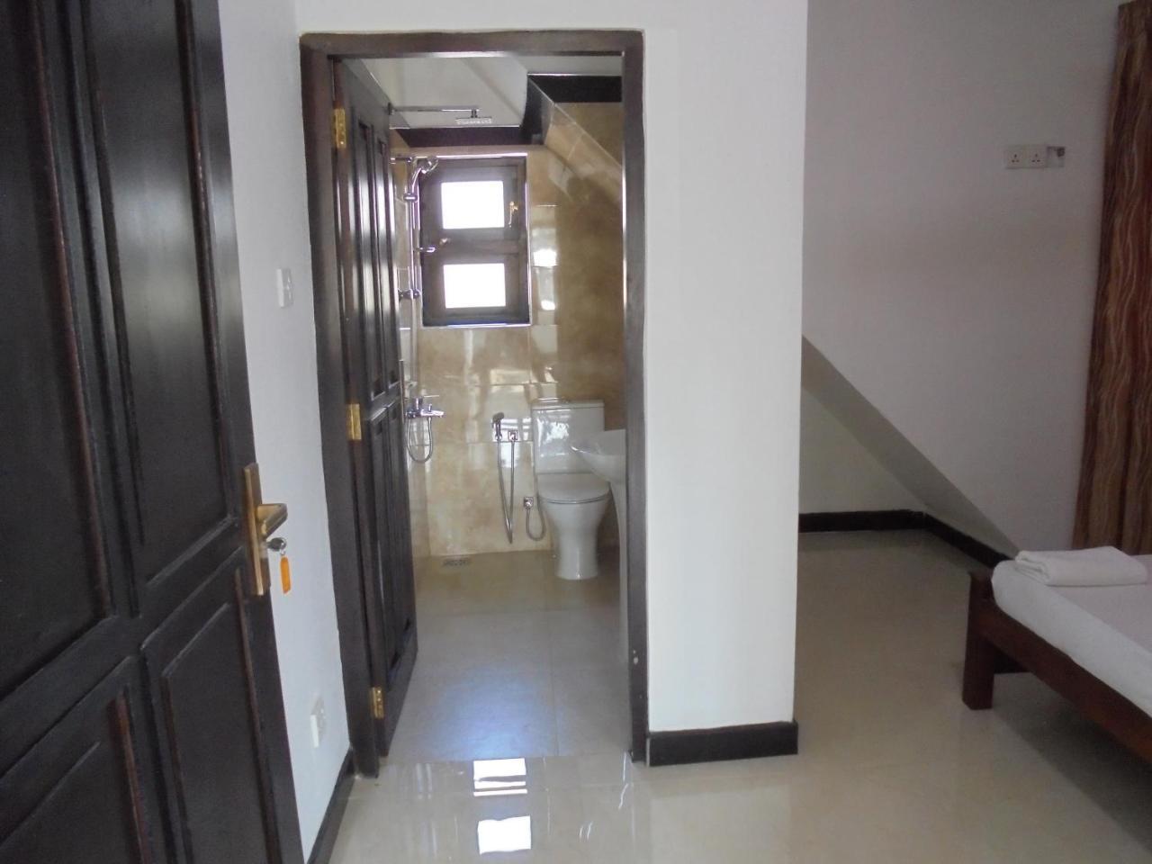 נגומבו Jmf Hotel מראה חיצוני תמונה